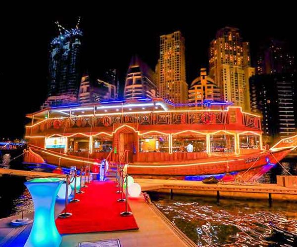 dubai-dhow-cruise-marina